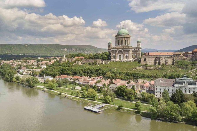 Private Danube Bend Experience with a comfortable air conditioned car - Why the Danube Bend makes a good day away from Budapest