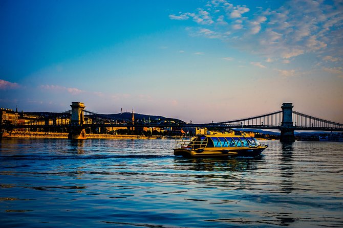Private Danube Sightseeing Cruise in Budapest - Food, drinks, and the 48-hour deadline