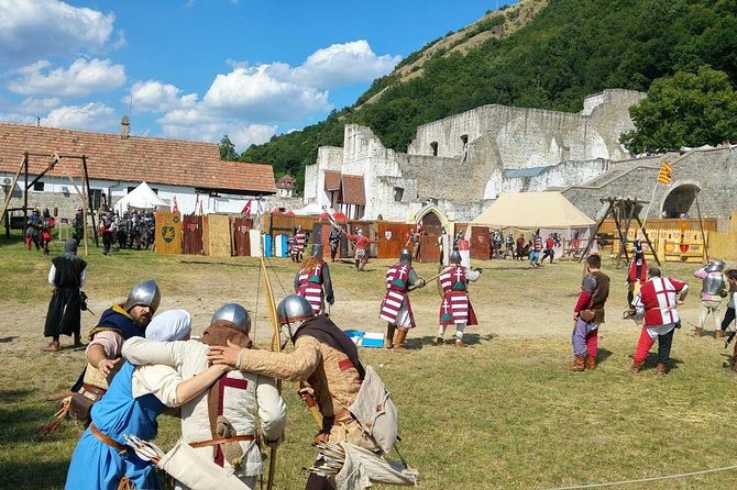 Private Guided Tour to Szentendre & Visegrád Castle (Danube Bend) - How much personal attention should you expect?