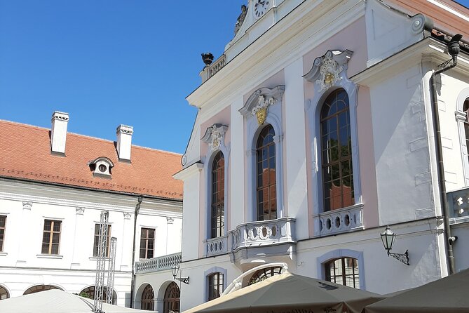 Private Sissi Castle Tour - A coffee break and the four-hour pace