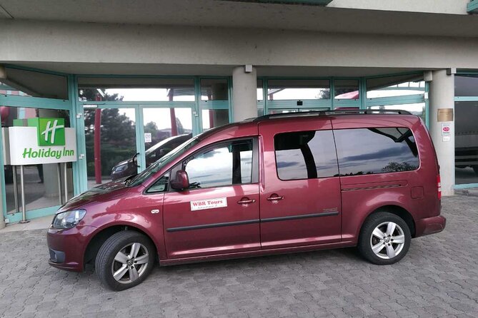 Private Transfer from Budapest city to Budapest Airport - departure - Pickup timing is the most important decision