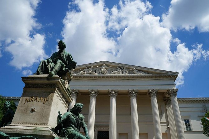 Rise Against the Soviet: The 1956 Revolution - Private Tour - Key points at a glance