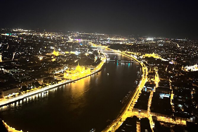 Sightseeing flight over Budapest - Why sunset may be worth planning around