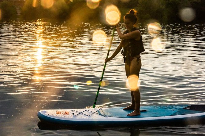 SUP Budapest: Sunset tour - Who will enjoy this Danube paddle most?