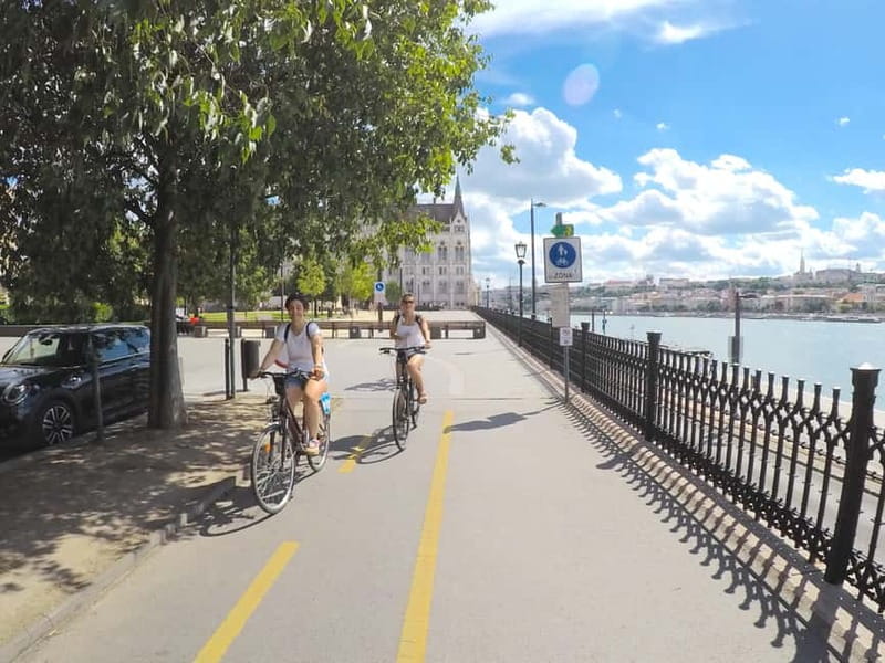 Szentendre Bike & Train Tour by Budapest Bike Breeze - Meeting at Rumbach Sebestyén Street