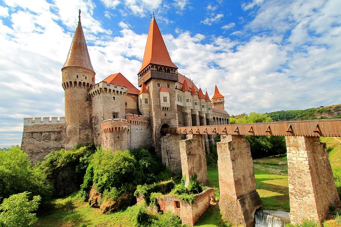 Transylvania Tour from Budapest to Bucharest: 4 days - Day 2: Corvin Castle, Alba Iulia, and Sibiu
