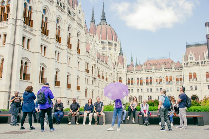 Walking Tour Budapest incl. the Shoes on the Danube Bank - The Shoes on the Danube deserves quiet attention