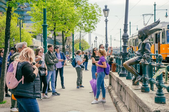 Walking Tour Budapest incl. the Shoes on the Danube Bank - Vörösmarty Square and Váci Street show everyday Pest