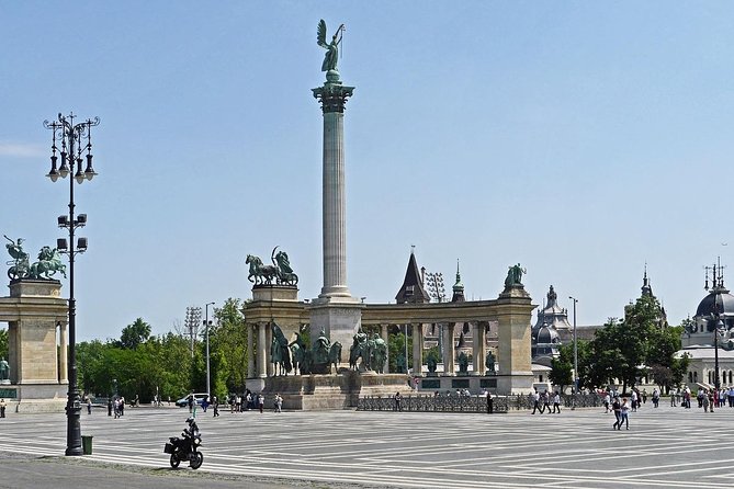 Wonders of Budapest, private tour by car! - Starting at Central Market Hall